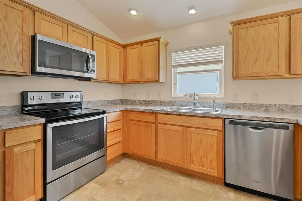 9188 SE 166th Sprung Lane The Villages FL 32162