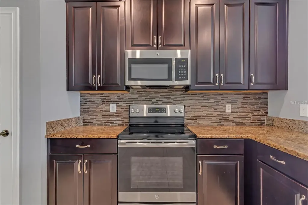 9892 Pecan Hickory Way Orlando FL 32832