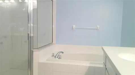 8512 Canterbury Lake Boulevard Tampa FL 33619