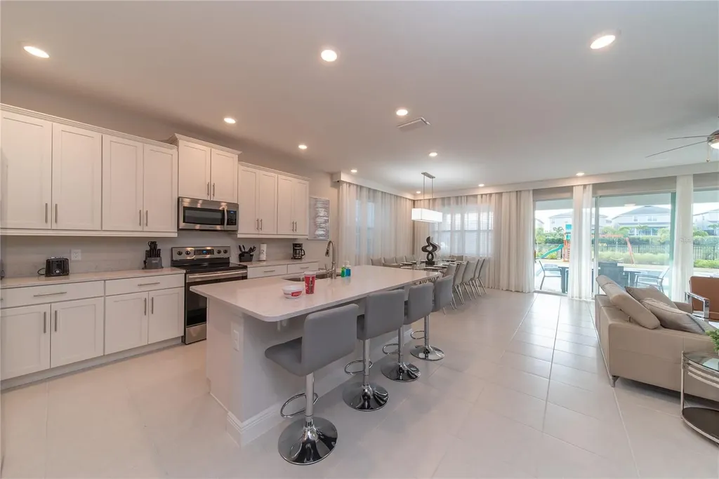 256 Auburn Avenue Kissimmee FL 34747