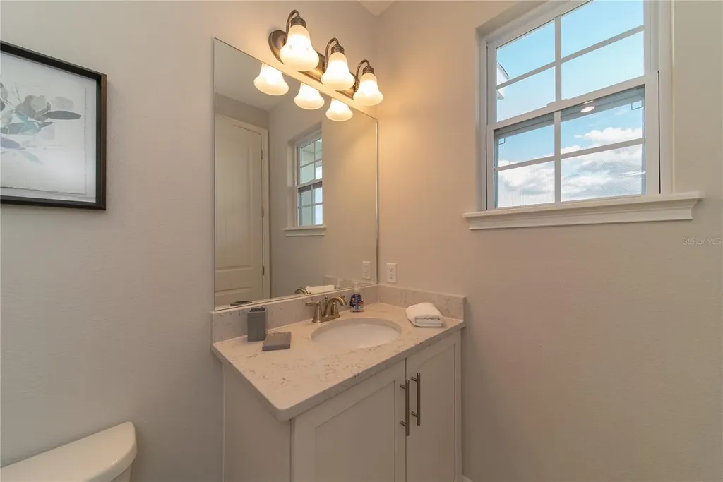 256 Auburn Avenue Kissimmee FL 34747