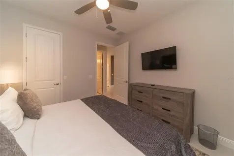 256 Auburn Avenue Kissimmee FL 34747
