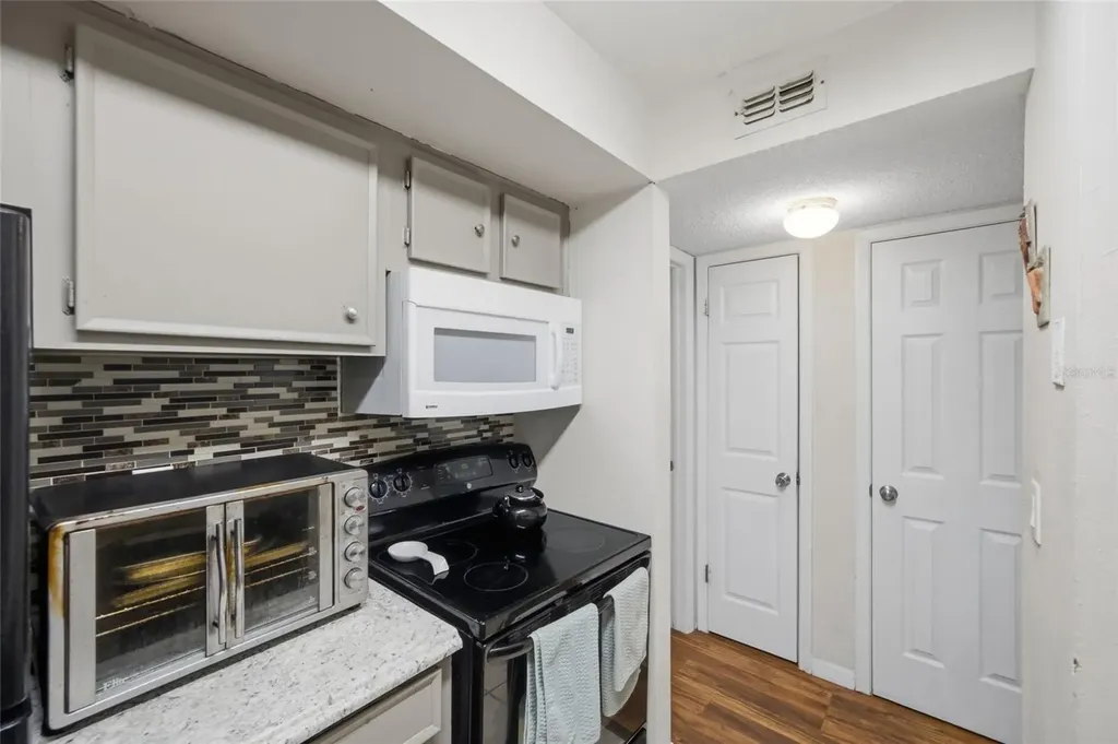 4005 Tumble Wood Trail Tampa FL 33613
