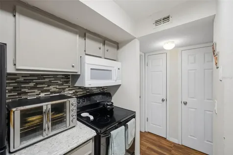 4005 Tumble Wood Trail Tampa FL 33613