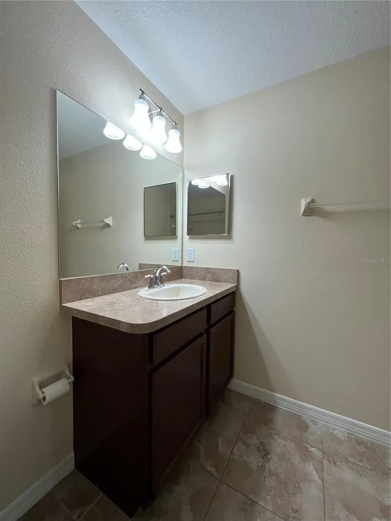 20010 Date Palm Way Tampa FL 33647