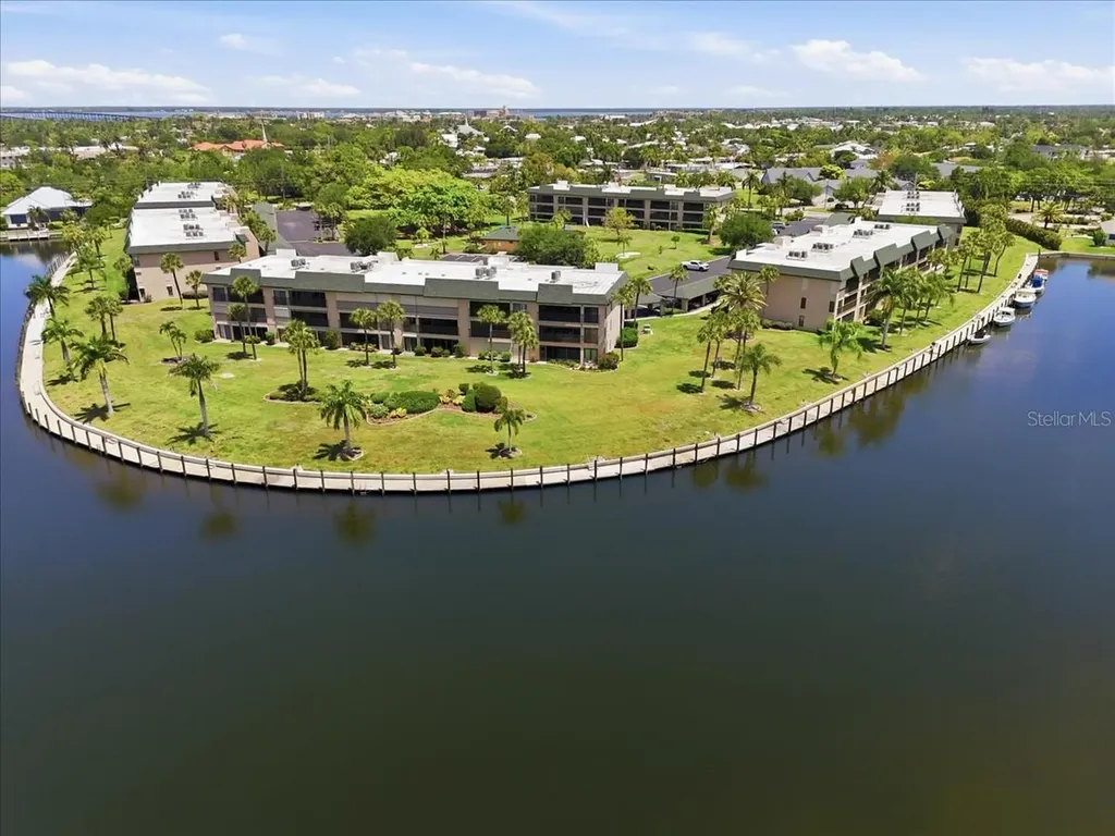 601 Shreve Street Punta Gorda FL 33950