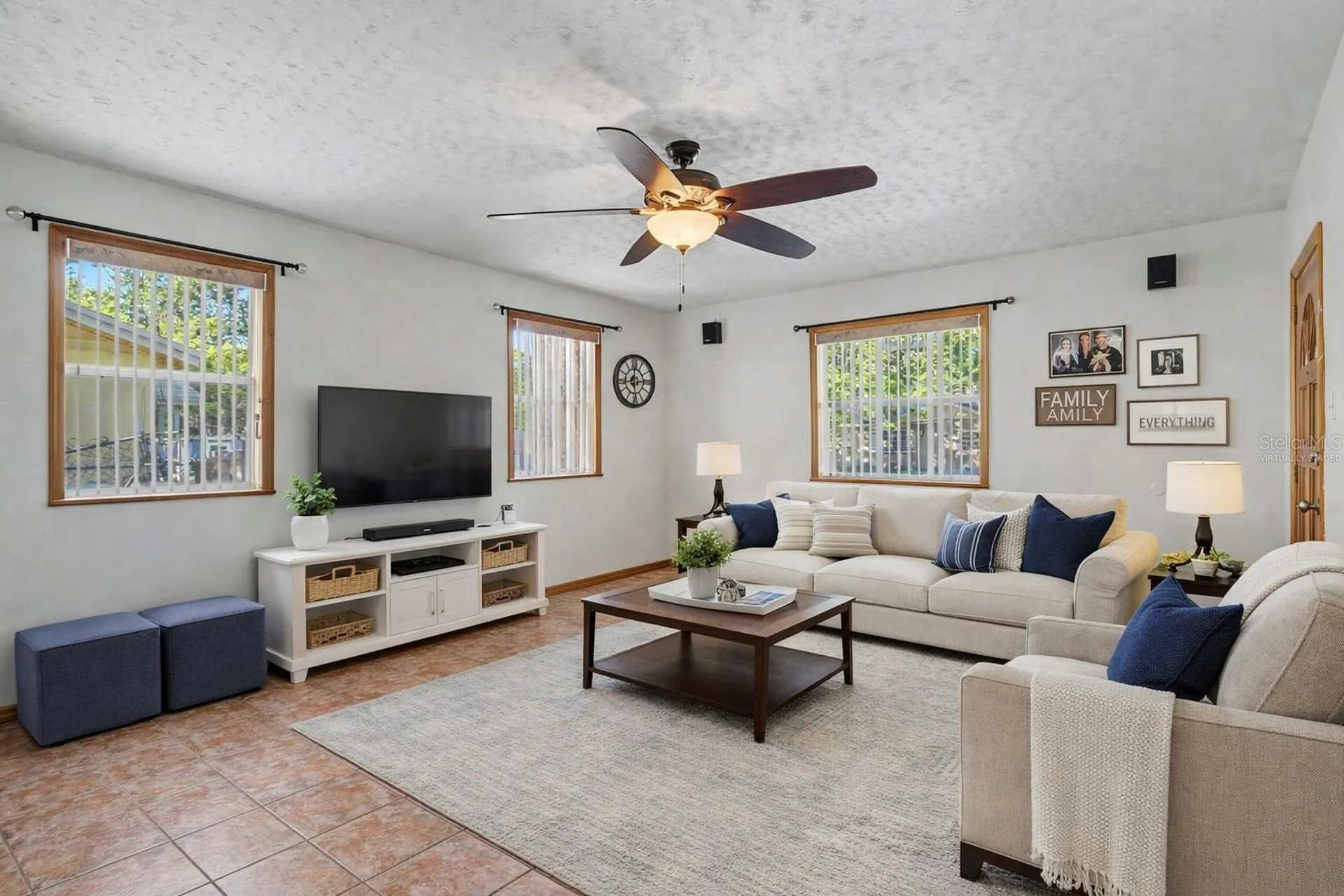 923 S Park Court Kissimmee FL 34741