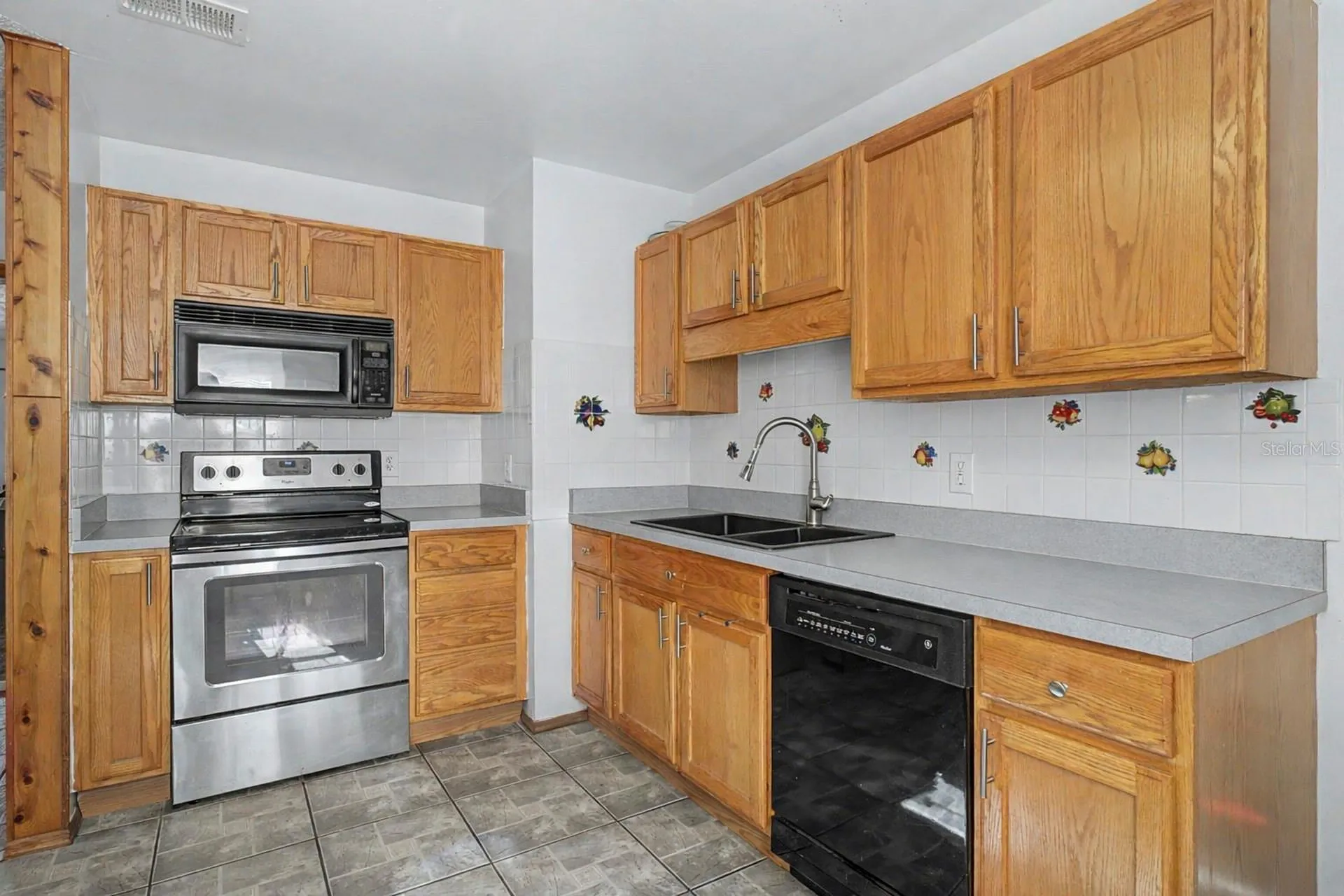 923 S Park Court Kissimmee FL 34741