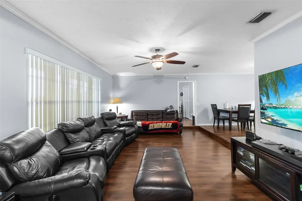 705 Herlong Court Brandon FL 33511