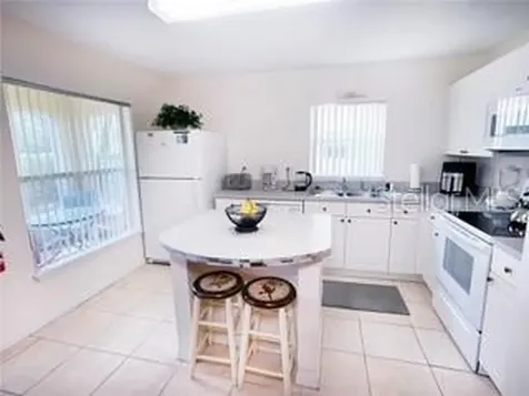2890 Club Cortile Circle Kissimmee FL 34746