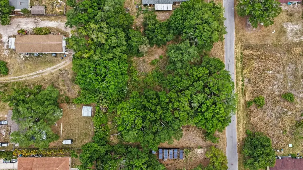 704 1st Avenue NE Ruskin FL 33570