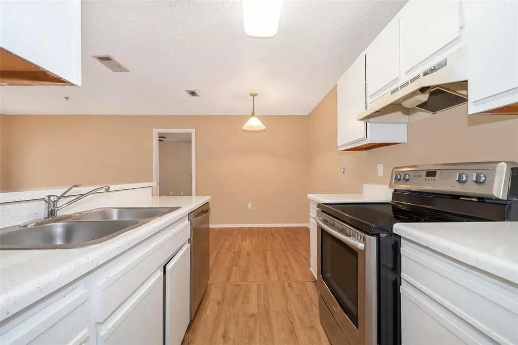 956 Salt Pond Place Altamonte Springs FL 32714