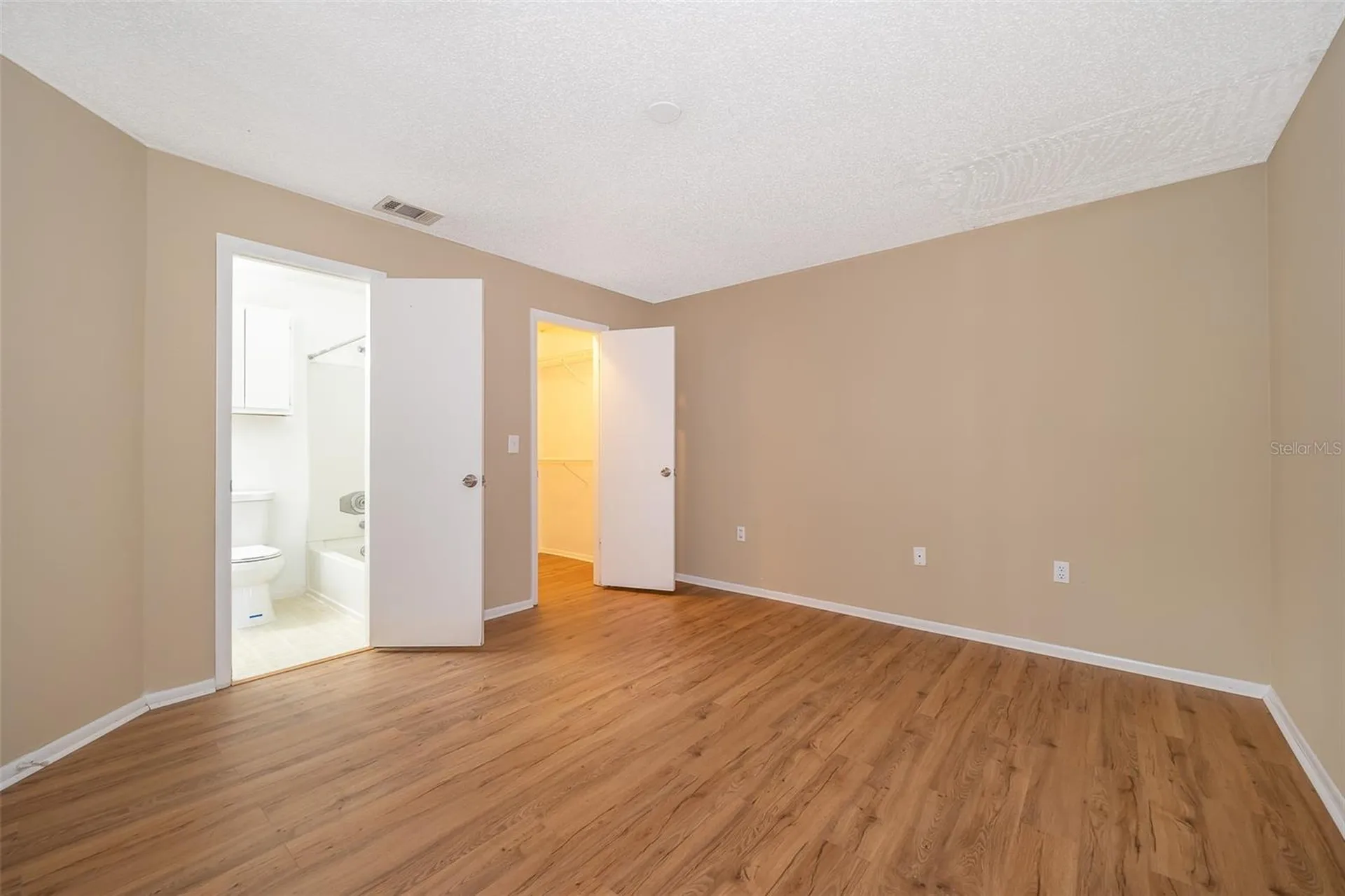 956 Salt Pond Place Altamonte Springs FL 32714