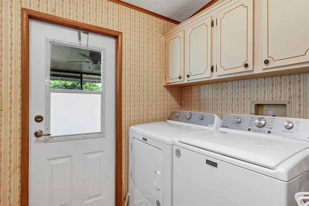 3033 Myakka River Road Tavares FL 32778