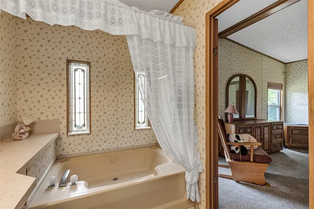 3033 Myakka River Road Tavares FL 32778