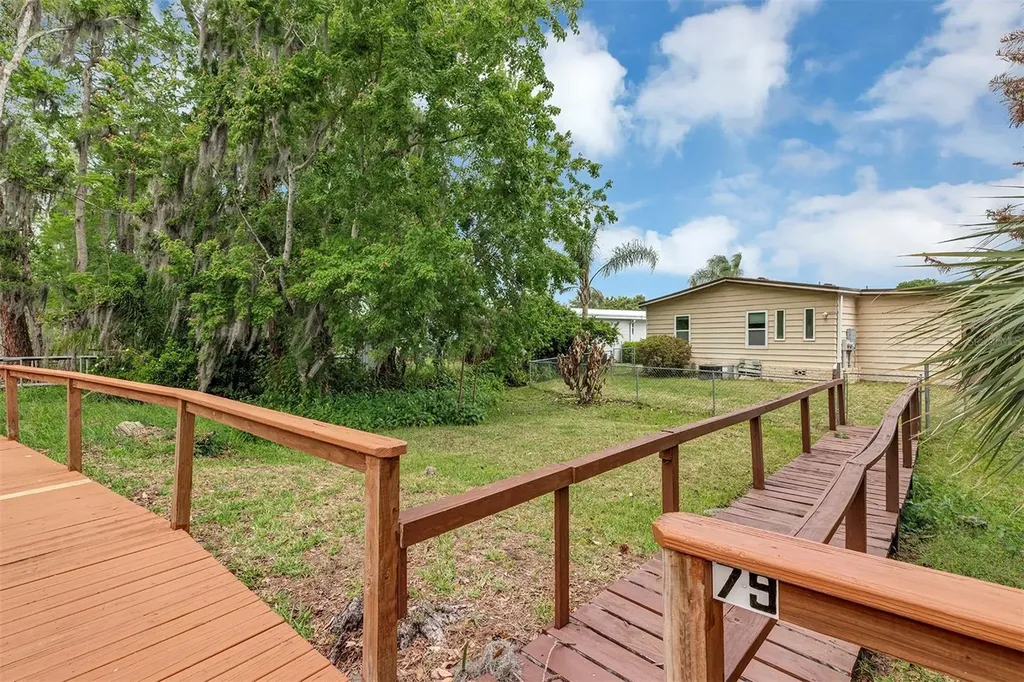 3033 Myakka River Road Tavares FL 32778