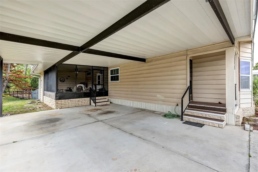 3033 Myakka River Road Tavares FL 32778