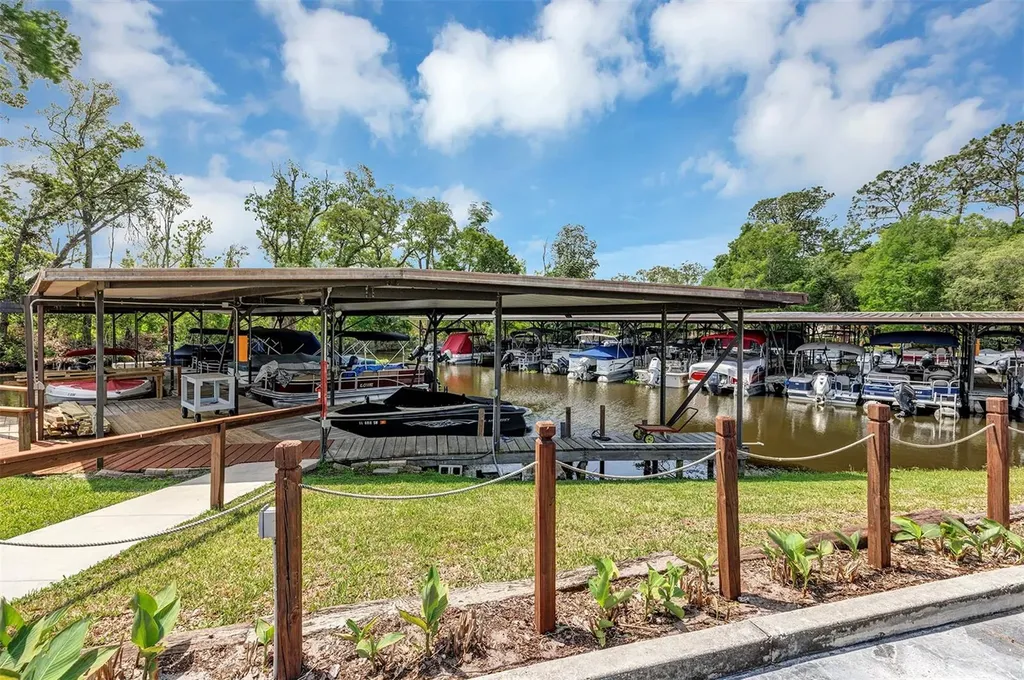 3033 Myakka River Road Tavares FL 32778