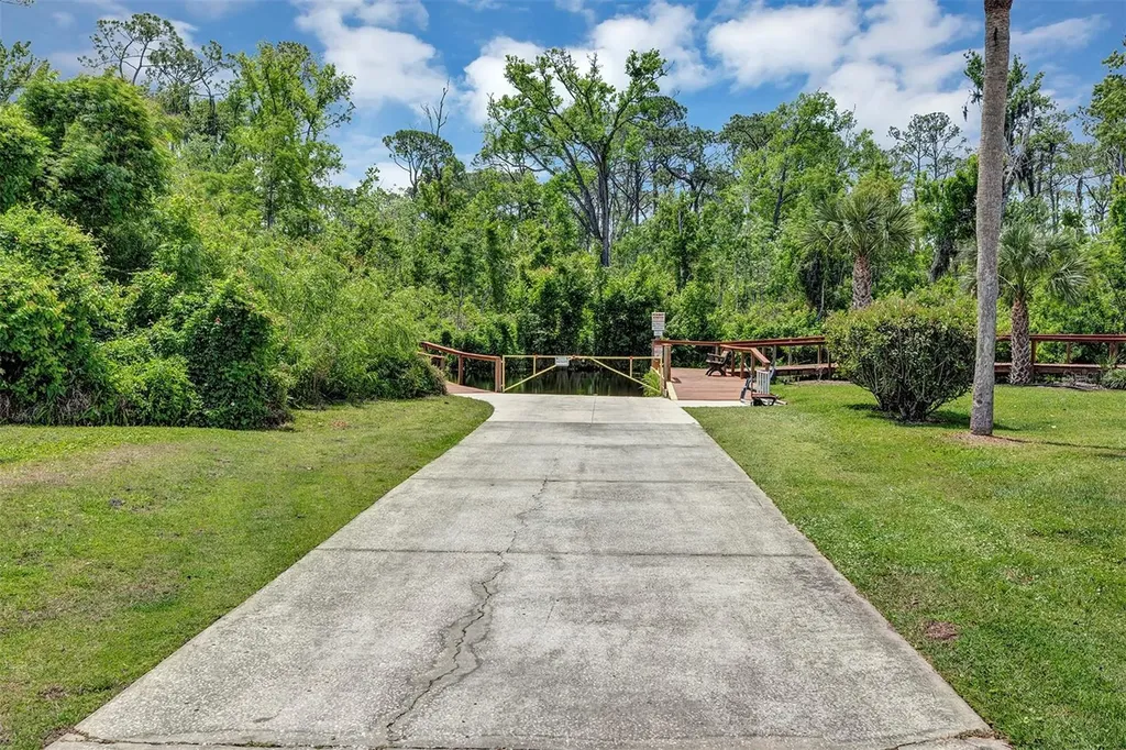 3033 Myakka River Road Tavares FL 32778