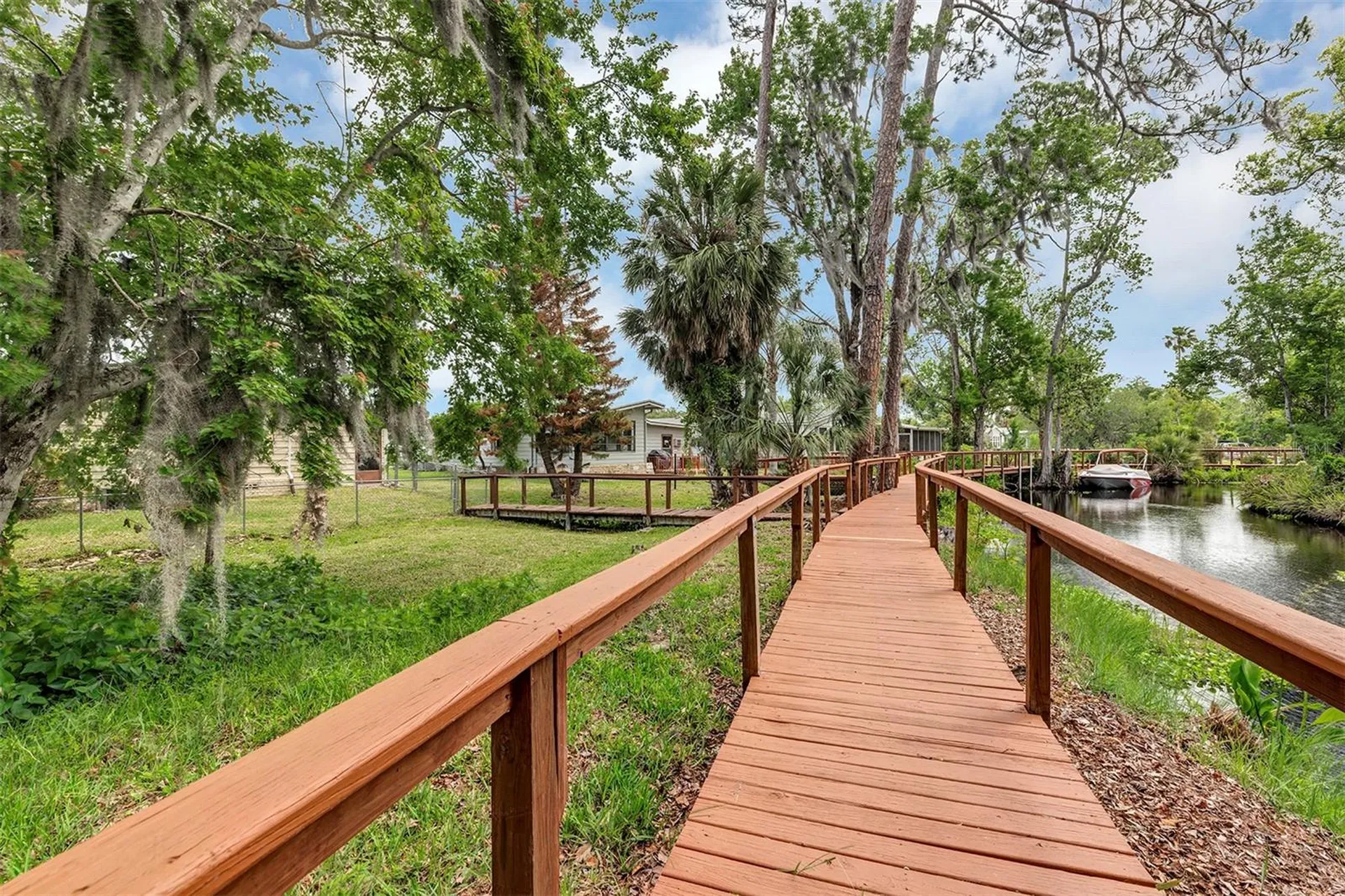 3033 Myakka River Road Tavares FL 32778