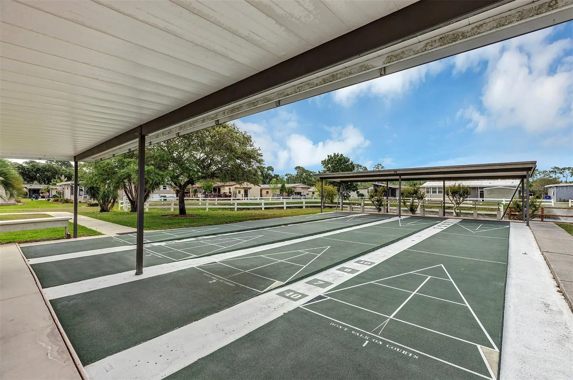 3033 Myakka River Road Tavares FL 32778