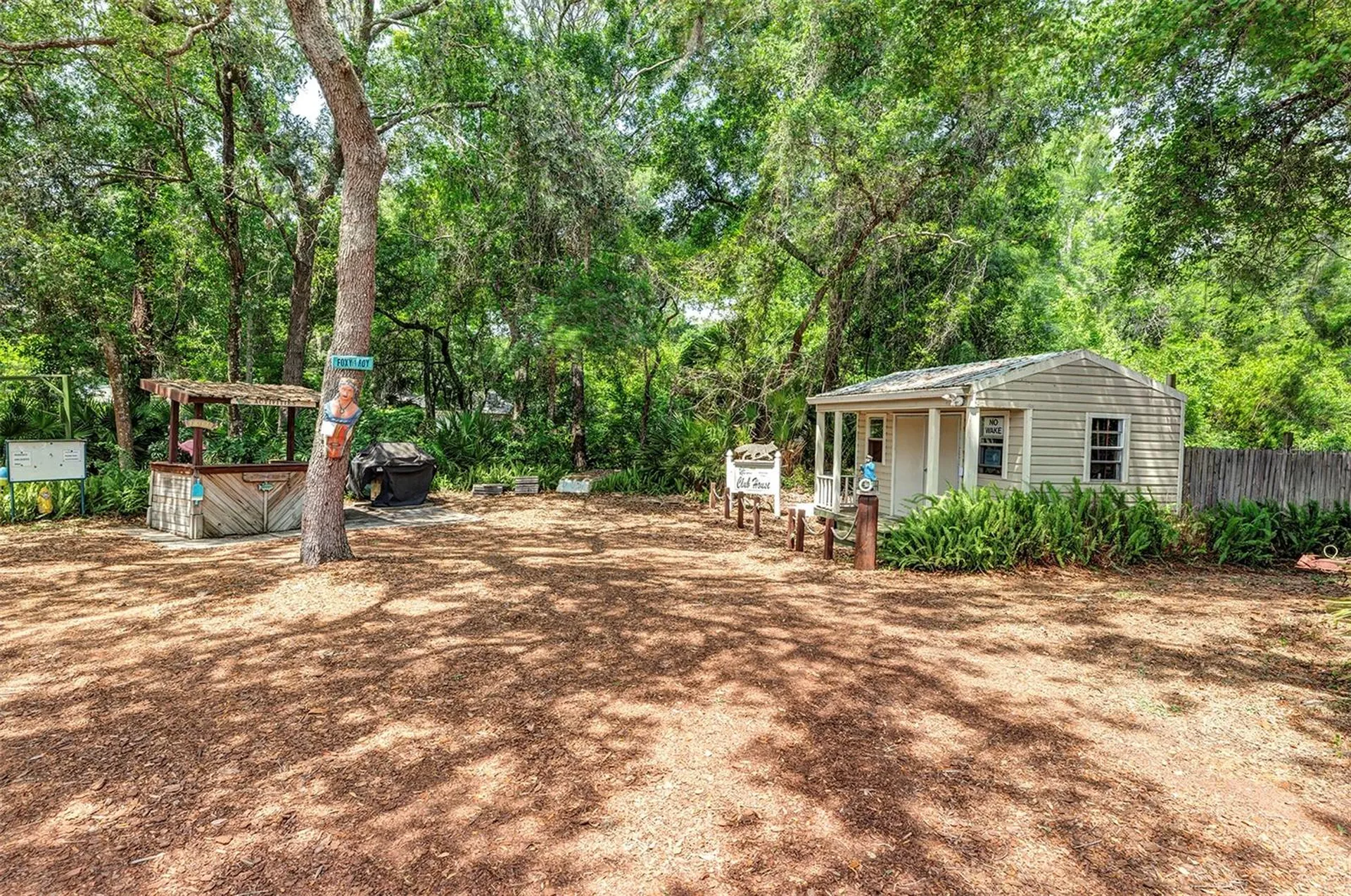 3033 Myakka River Road Tavares FL 32778