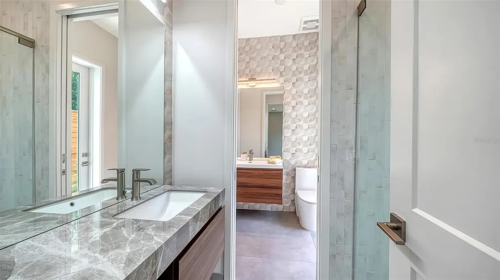 2225 Florinda Street Sarasota FL 34231