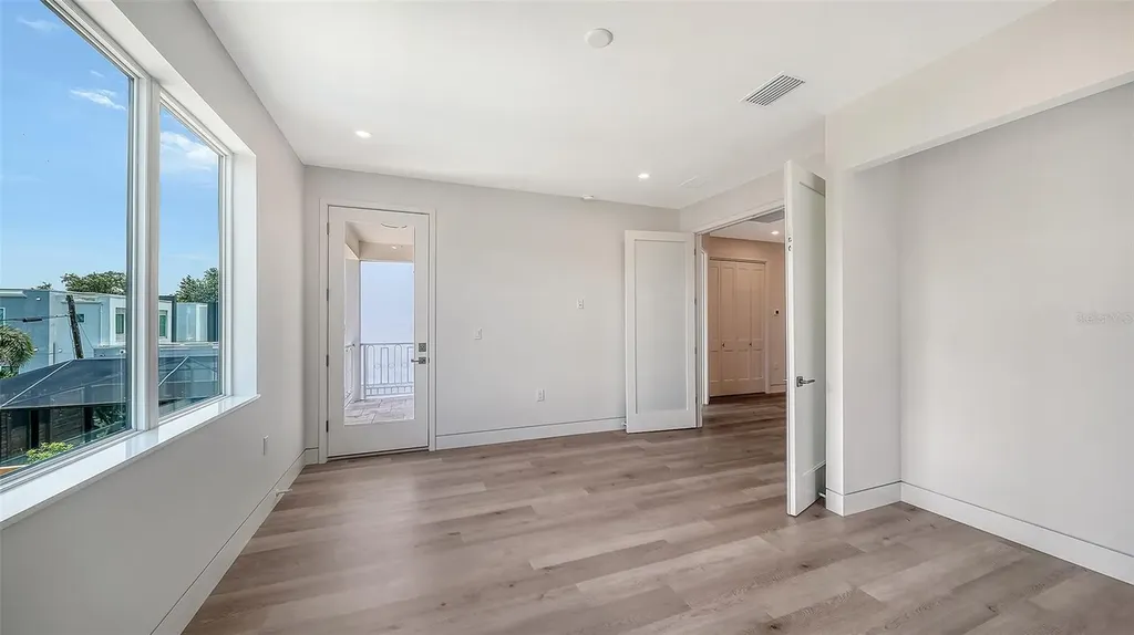 2225 Florinda Street Sarasota FL 34231