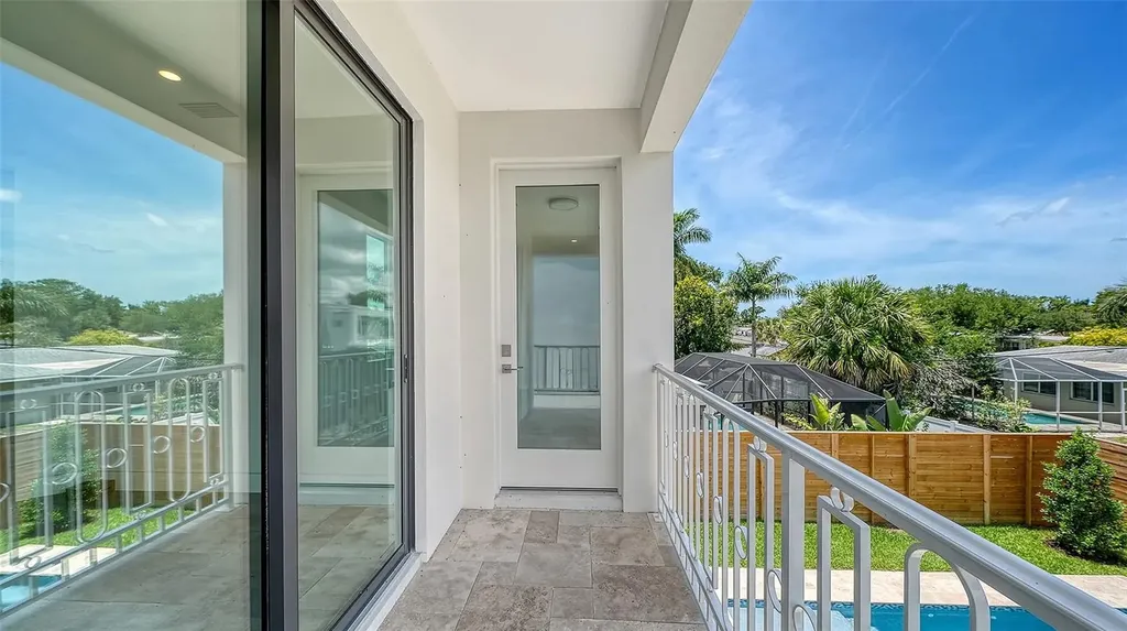 2225 Florinda Street Sarasota FL 34231