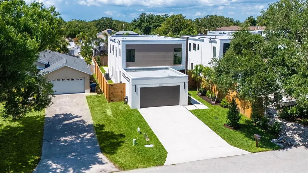 2225 Florinda Street Sarasota FL 34231