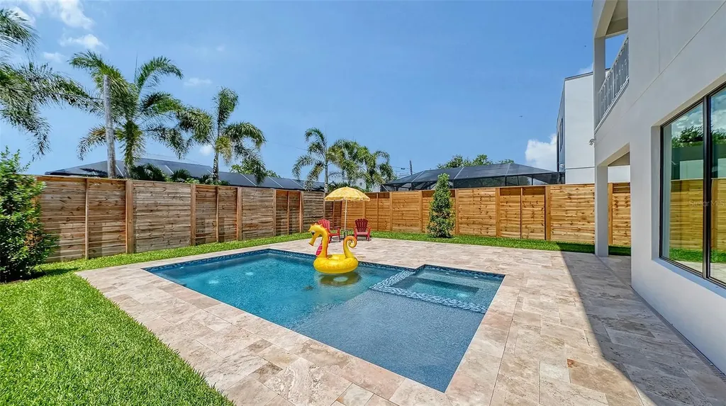 2225 Florinda Street Sarasota FL 34231