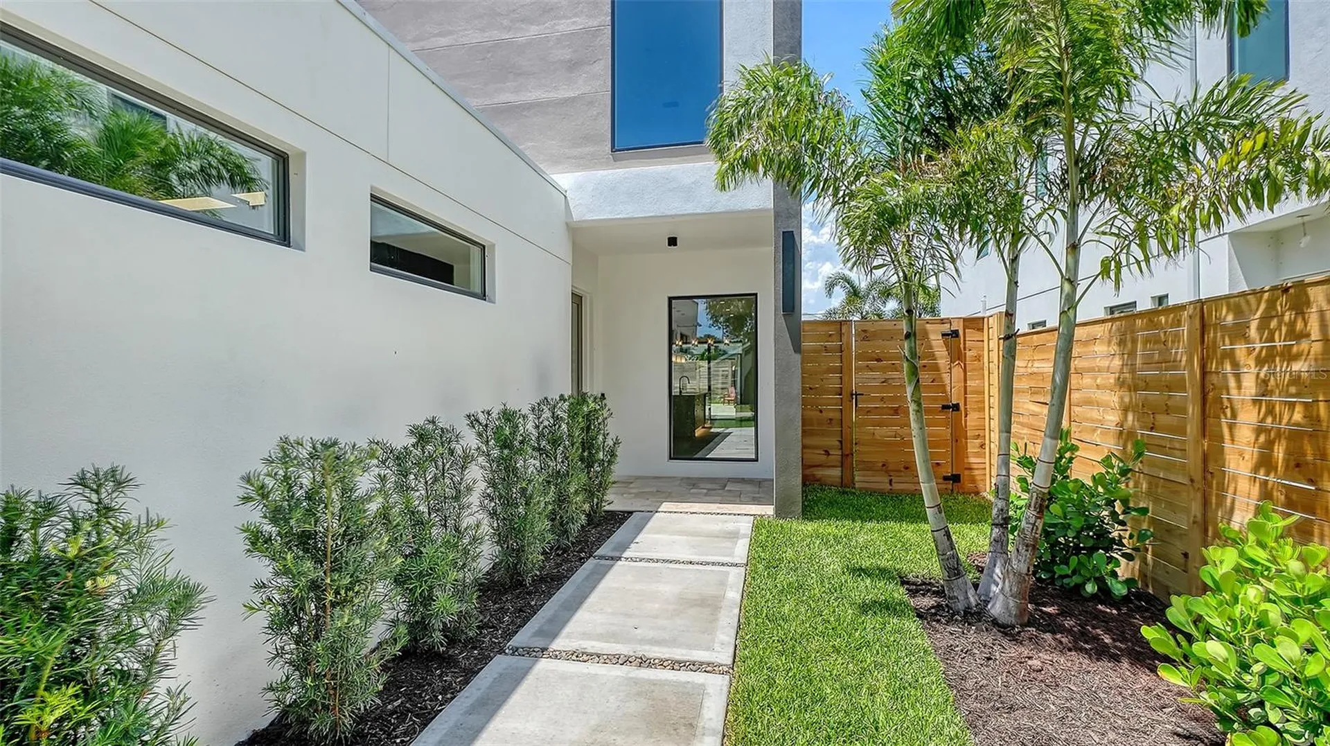 2225 Florinda Street Sarasota FL 34231