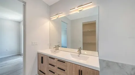 2225 Florinda Street Sarasota FL 34231
