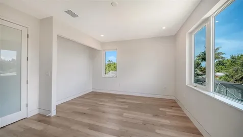2225 Florinda Street Sarasota FL 34231