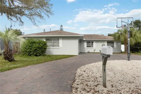 4925 Silk Oak Drive Sarasota FL 34232