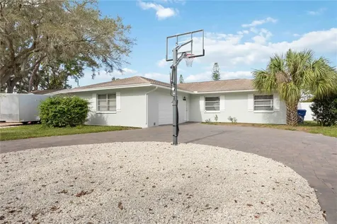 4925 Silk Oak Drive Sarasota FL 34232