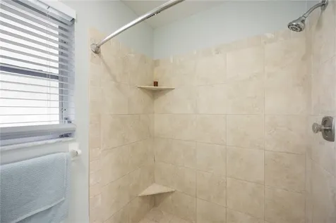 4925 Silk Oak Drive Sarasota FL 34232