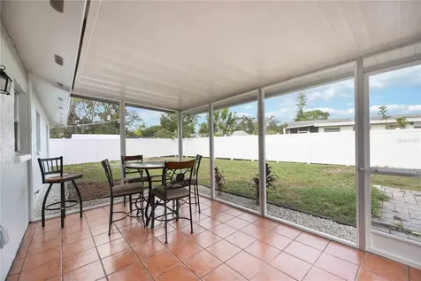 4925 Silk Oak Drive Sarasota FL 34232
