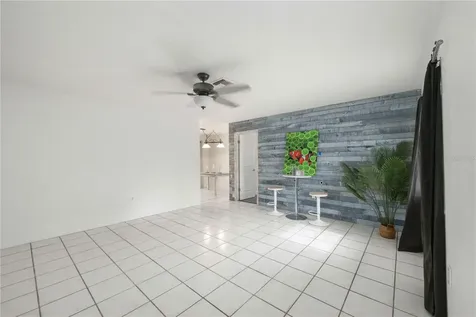 4925 Silk Oak Drive Sarasota FL 34232
