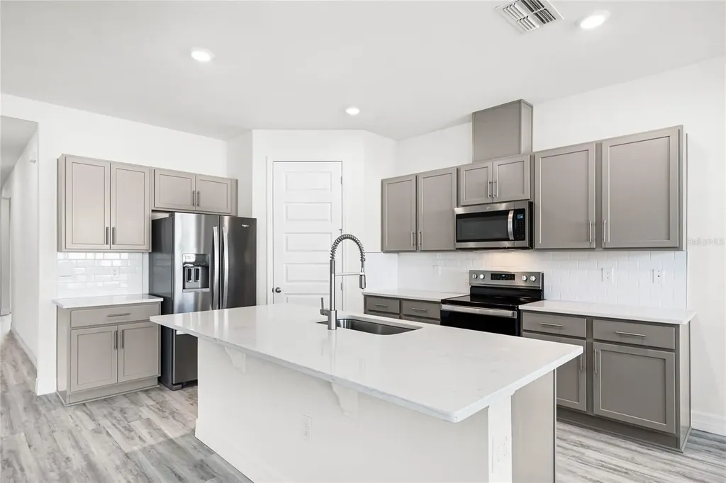 5415 Cloudberry Avenue Lakeland FL 33811