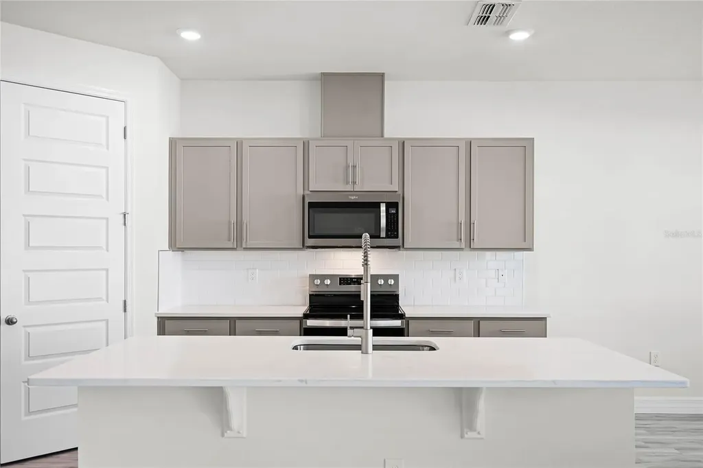5415 Cloudberry Avenue Lakeland FL 33811