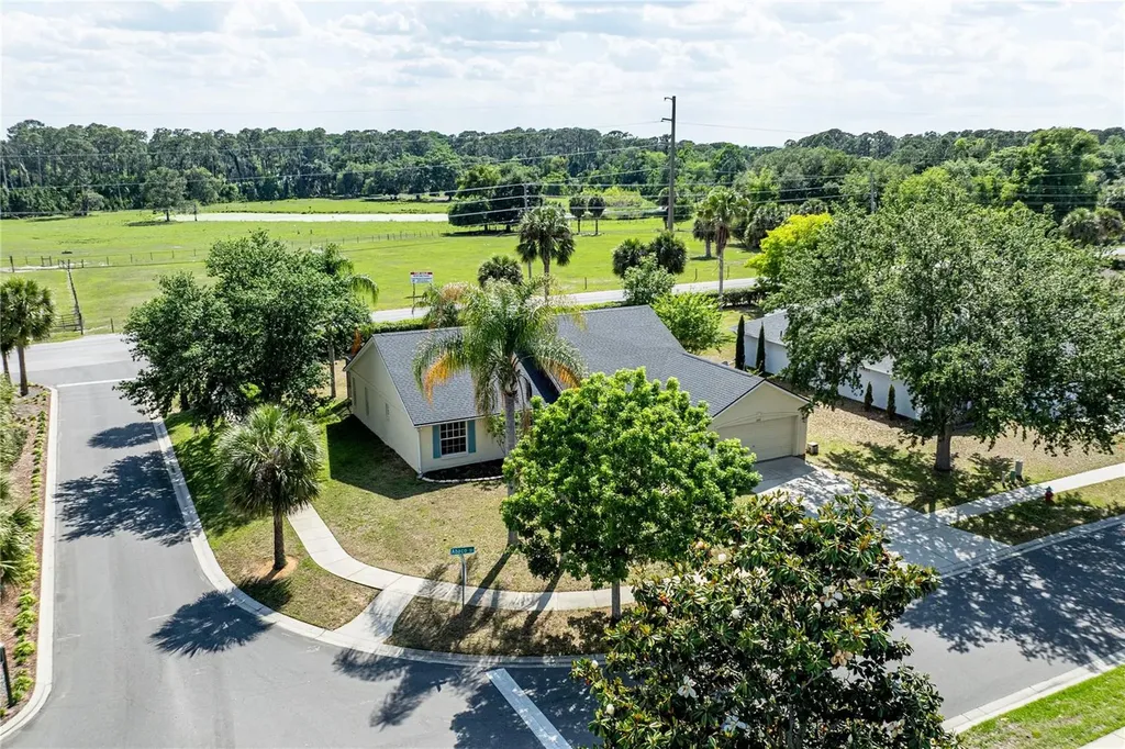 3353 Abaco Drive Tavares FL 32778