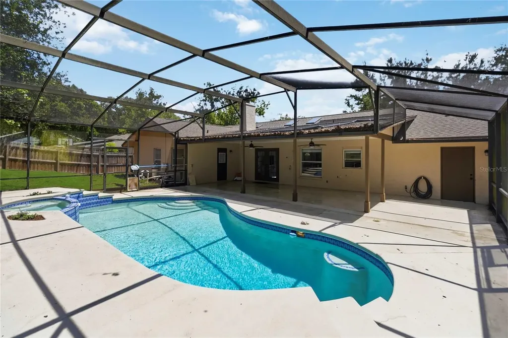 16045 Harbar Oaks Drive Montverde FL 34756