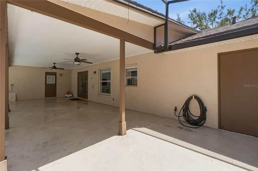 16045 Harbar Oaks Drive Montverde FL 34756