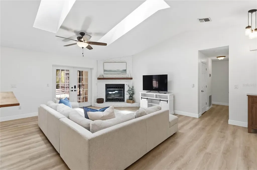 16045 Harbar Oaks Drive Montverde FL 34756