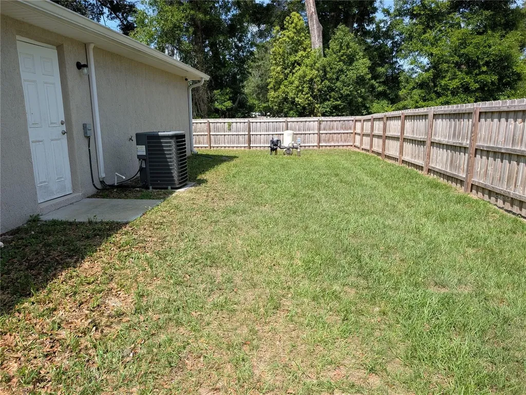13296 SE 33rd Court Belleview FL 34420