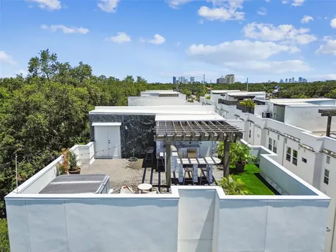 3100 W Paul Avenue Tampa FL 33611
