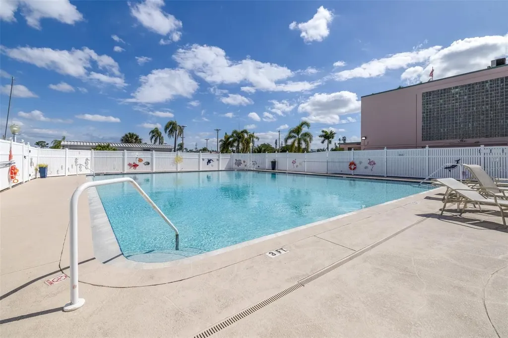 2712 17th Street Lane W Bradenton FL 34205