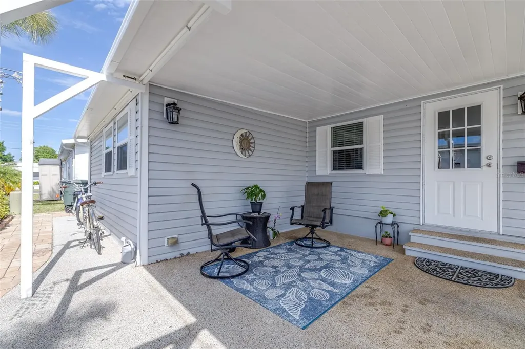 2712 17th Street Lane W Bradenton FL 34205
