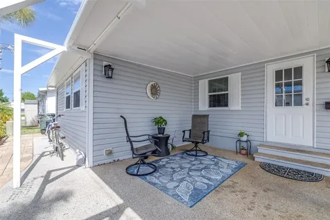 2712 17th Street Lane W Bradenton FL 34205